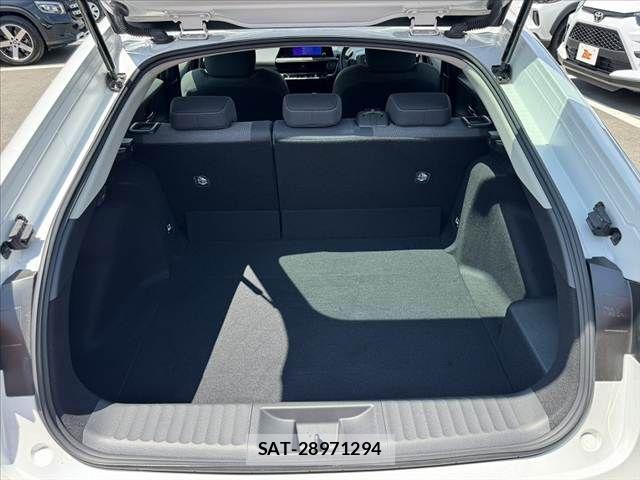 Toyota PRIUS 2024-01 8037763-18