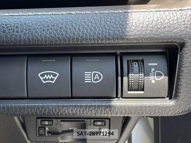 Toyota PRIUS 2024-01 8037763-24