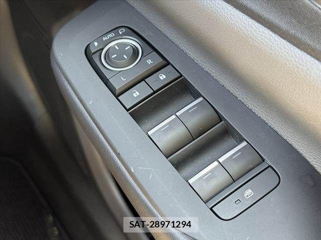 Toyota PRIUS 2024-01 8037763-25