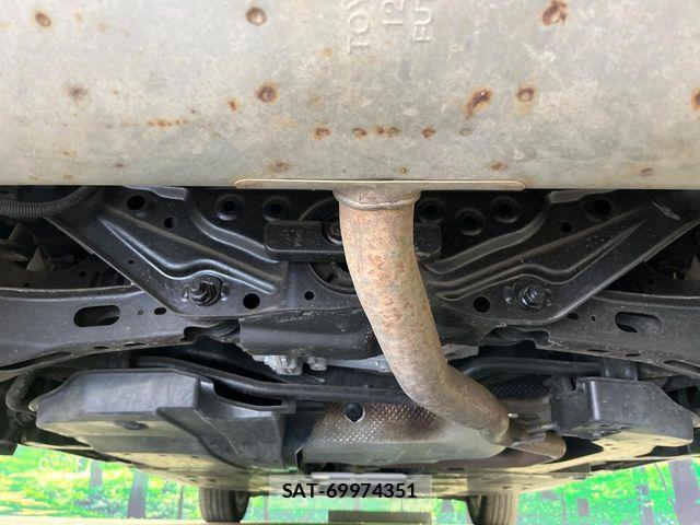 Toyota PRIUS 2023-05 8037762-19