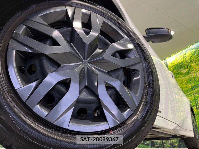 Toyota PRIUS 2023-12 8037765-12