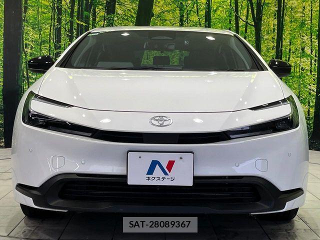 Toyota PRIUS 2023-12 8037765-13