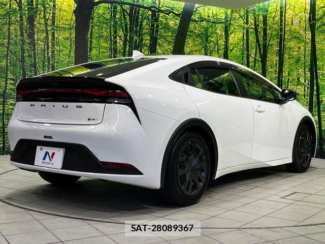 Toyota PRIUS 2023-12 8037765-16