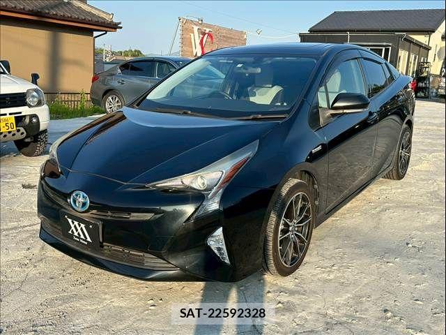 Toyota PRIUS 2015-12 8037767-1