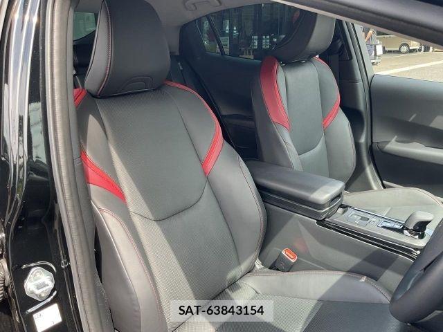 Toyota PRIUS 2024-10 8037761-9