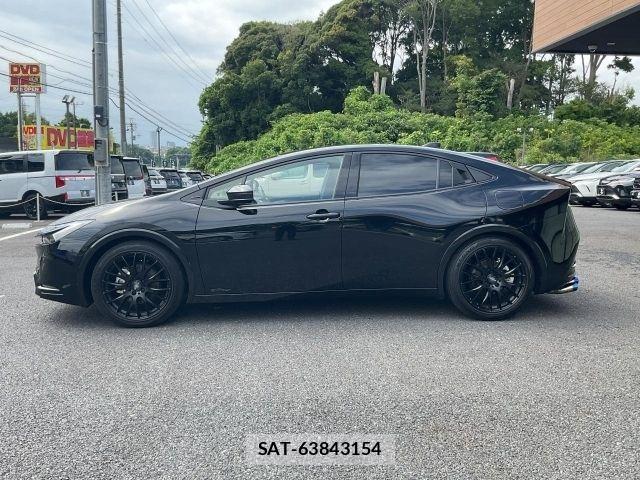 Toyota PRIUS 2024-10 8037761-14