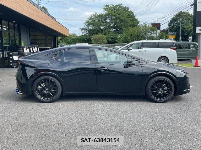 Toyota PRIUS 2024-10 8037761-15