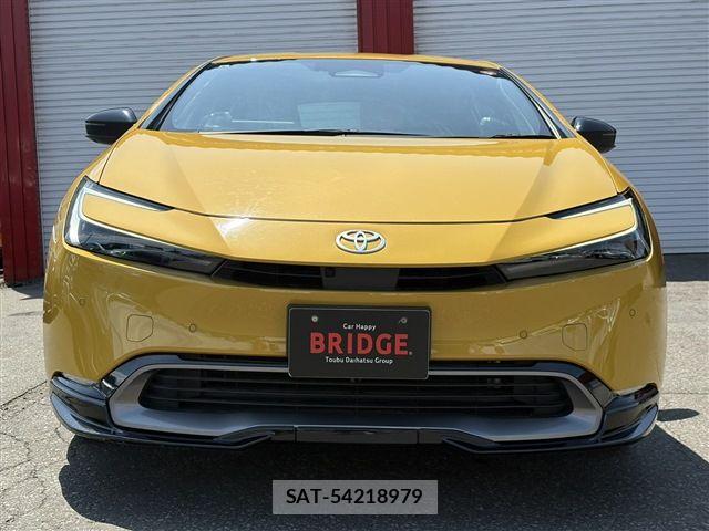 Toyota PRIUS 2023-06 8037764-13