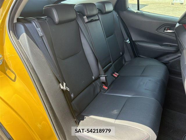 Toyota PRIUS 2023-06 8037764-16