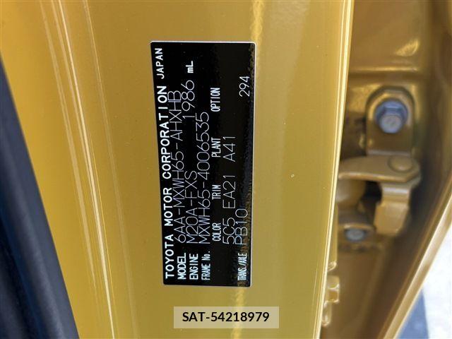 Toyota PRIUS 2023-06 8037764-1