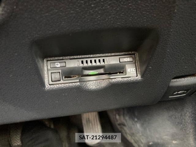 Toyota PRIUS 2017-12 8037766-21