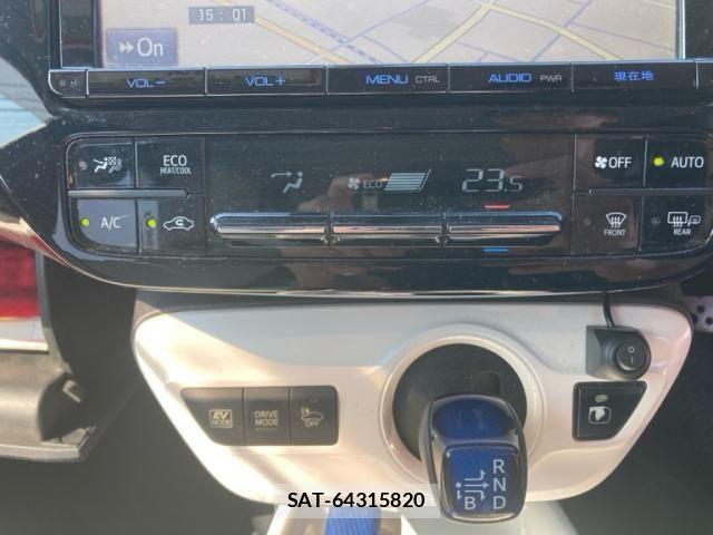 Toyota PRIUS 2016-05 8075210-16