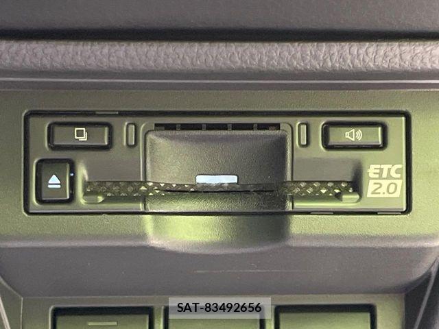 Toyota PRIUS 2023-11 8075203-6