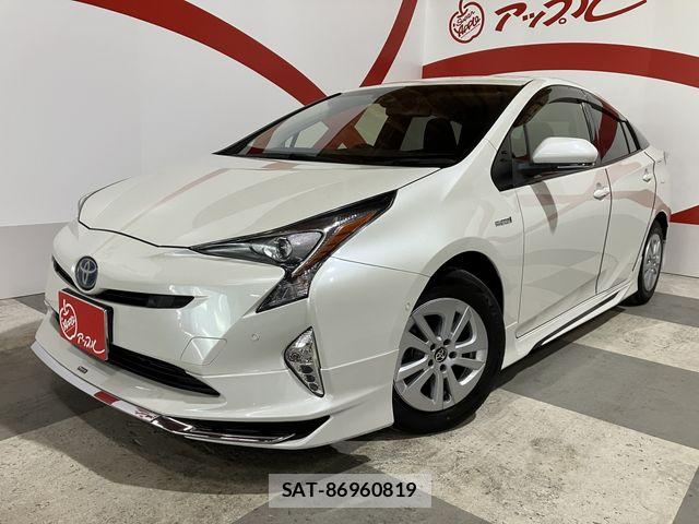 Toyota PRIUS 2018-04 8075206-0