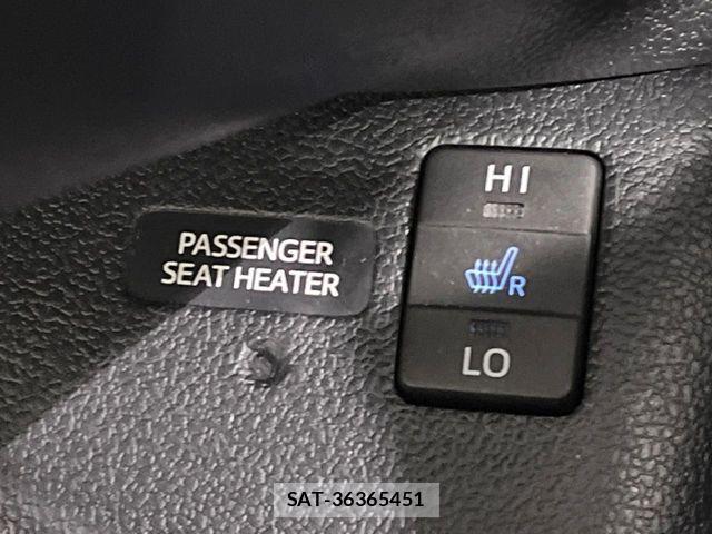 Toyota PRIUS 2017-12 8075207-6
