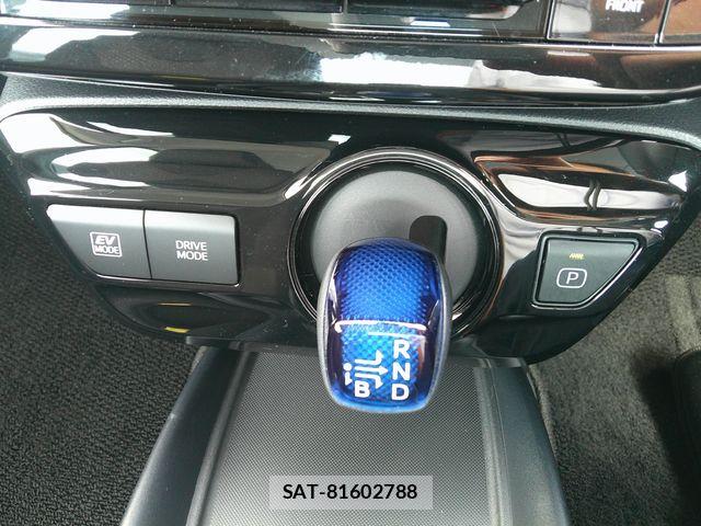 Toyota PRIUS 2021-06 8075204-10