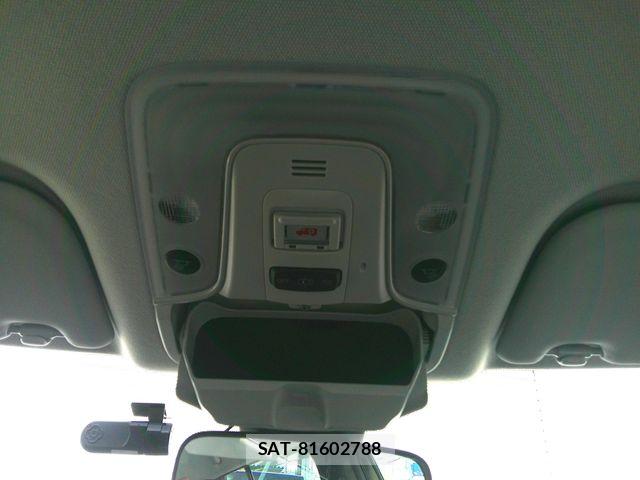 Toyota PRIUS 2021-06 8075204-12