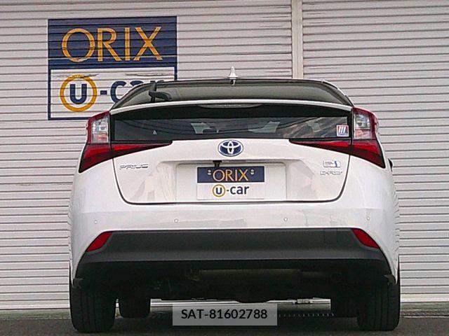 Toyota PRIUS 2021-06 8075204-26