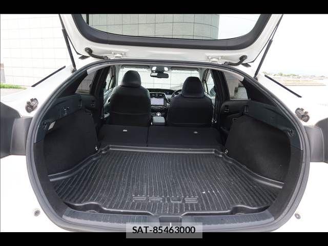 Toyota PRIUS 2017-01 8075209-19
