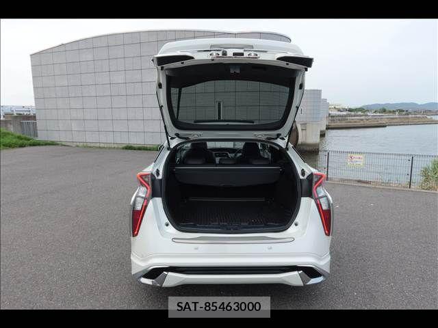 Toyota PRIUS 2017-01 8075209-20