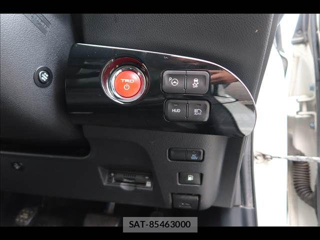 Toyota PRIUS 2017-01 8075209-23