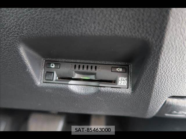 Toyota PRIUS 2017-01 8075209-24