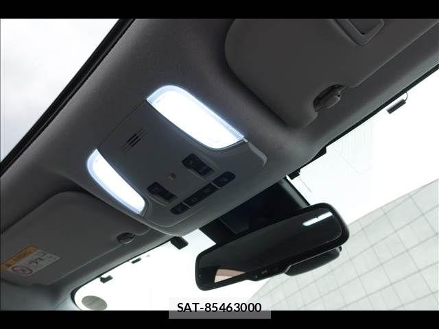 Toyota PRIUS 2017-01 8075209-28