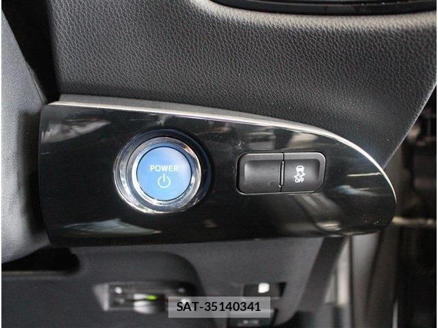 Toyota PRIUS 2016-06 8075208-17