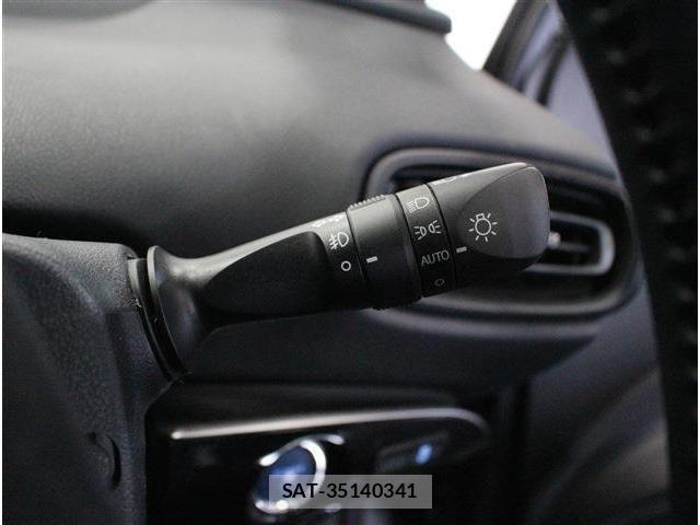 Toyota PRIUS 2016-06 8075208-22