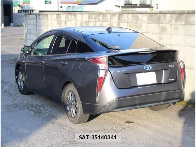 Toyota PRIUS 2016-06 8075208-3