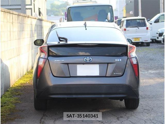Toyota PRIUS 2016-06 8075208-5