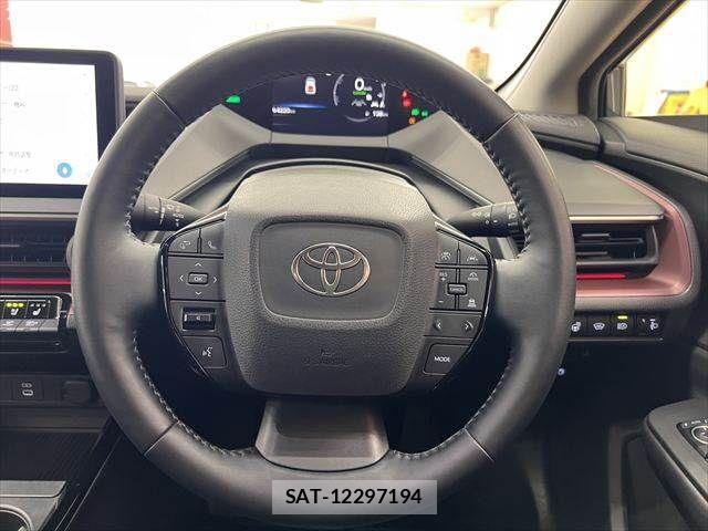 Toyota PRIUS 2023-11 8101360-9