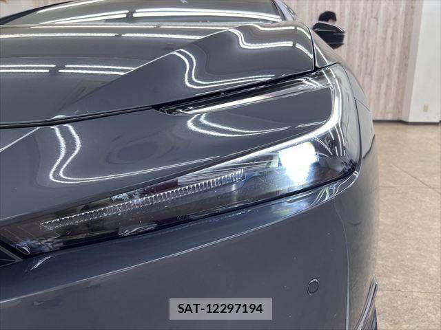 Toyota PRIUS 2023-11 8101360-10