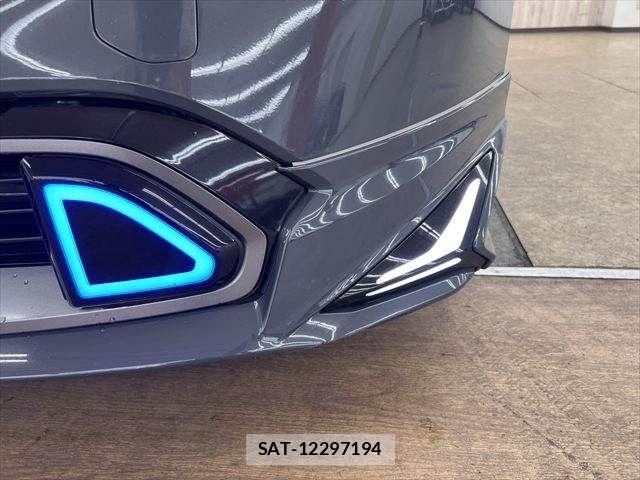 Toyota PRIUS 2023-11 8101360-11