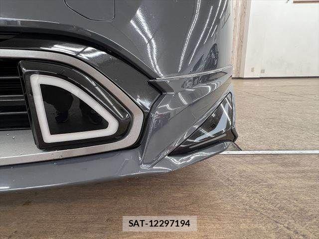 Toyota PRIUS 2023-11 8101360-21