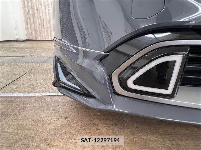 Toyota PRIUS 2023-11 8101360-23