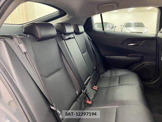 Toyota PRIUS 2023-11 8101360-7