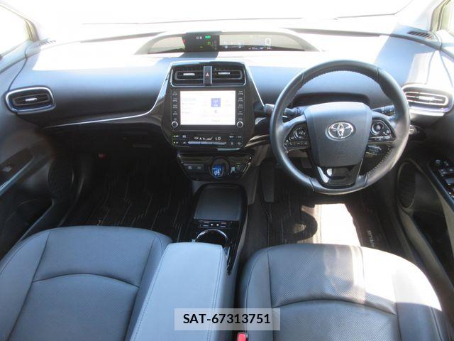 Toyota PRIUS 2022-08 8101362-1