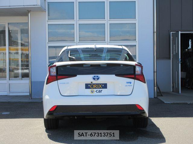 Toyota PRIUS 2022-08 8101362-22