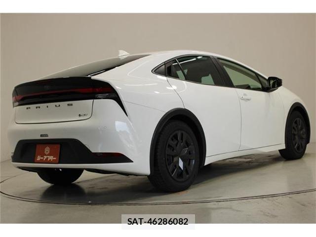 Toyota PRIUS 2025-03 8101359-11