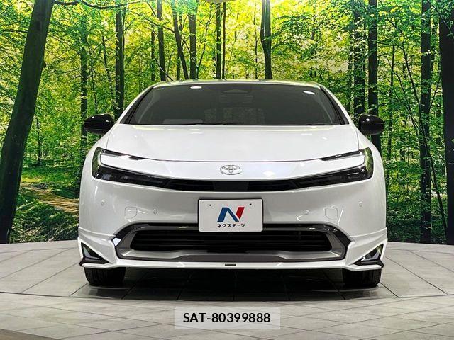 Toyota PRIUS 2025-09 8101358-13
