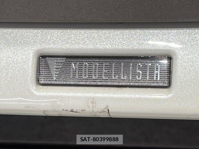 Toyota PRIUS 2025-09 8101358-2