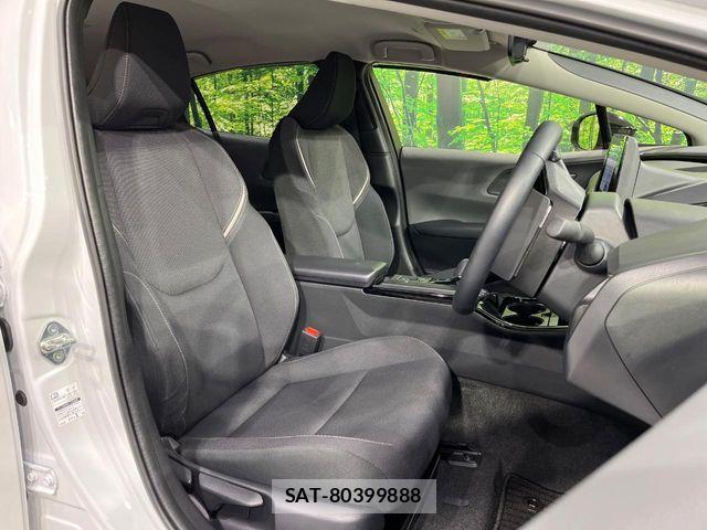 Toyota PRIUS 2025-09 8101358-7