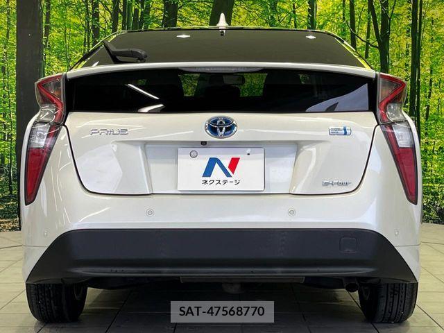 Toyota PRIUS 2016-07 8101363-14