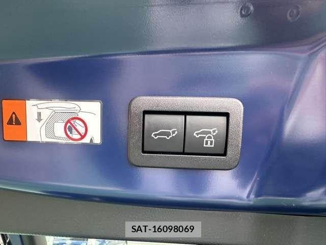 Toyota PRIUS 2023-01 8101357-13