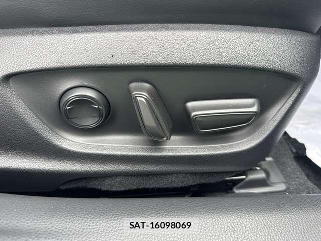 Toyota PRIUS 2023-01 8101357-18