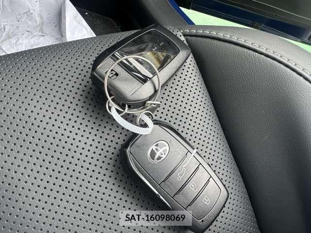 Toyota PRIUS 2023-01 8101357-19