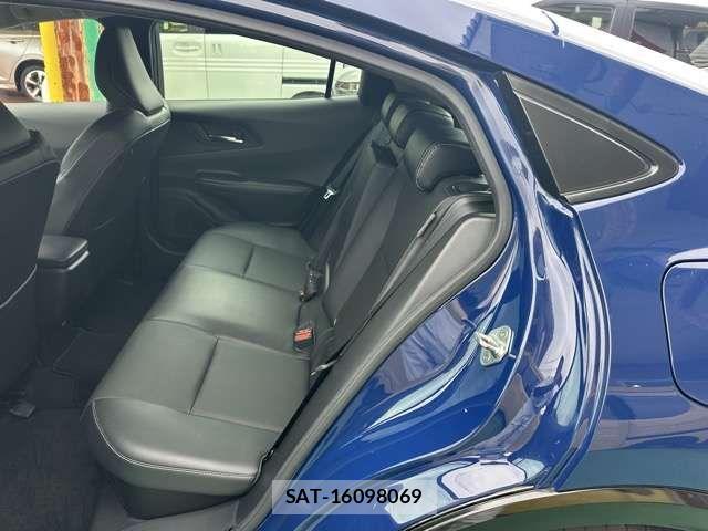 Toyota PRIUS 2023-01 8101357-5
