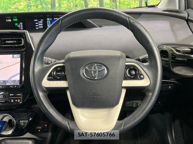 Toyota PRIUS 2016-02 8131973-10