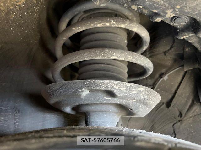 Toyota PRIUS 2016-02 8131973-19